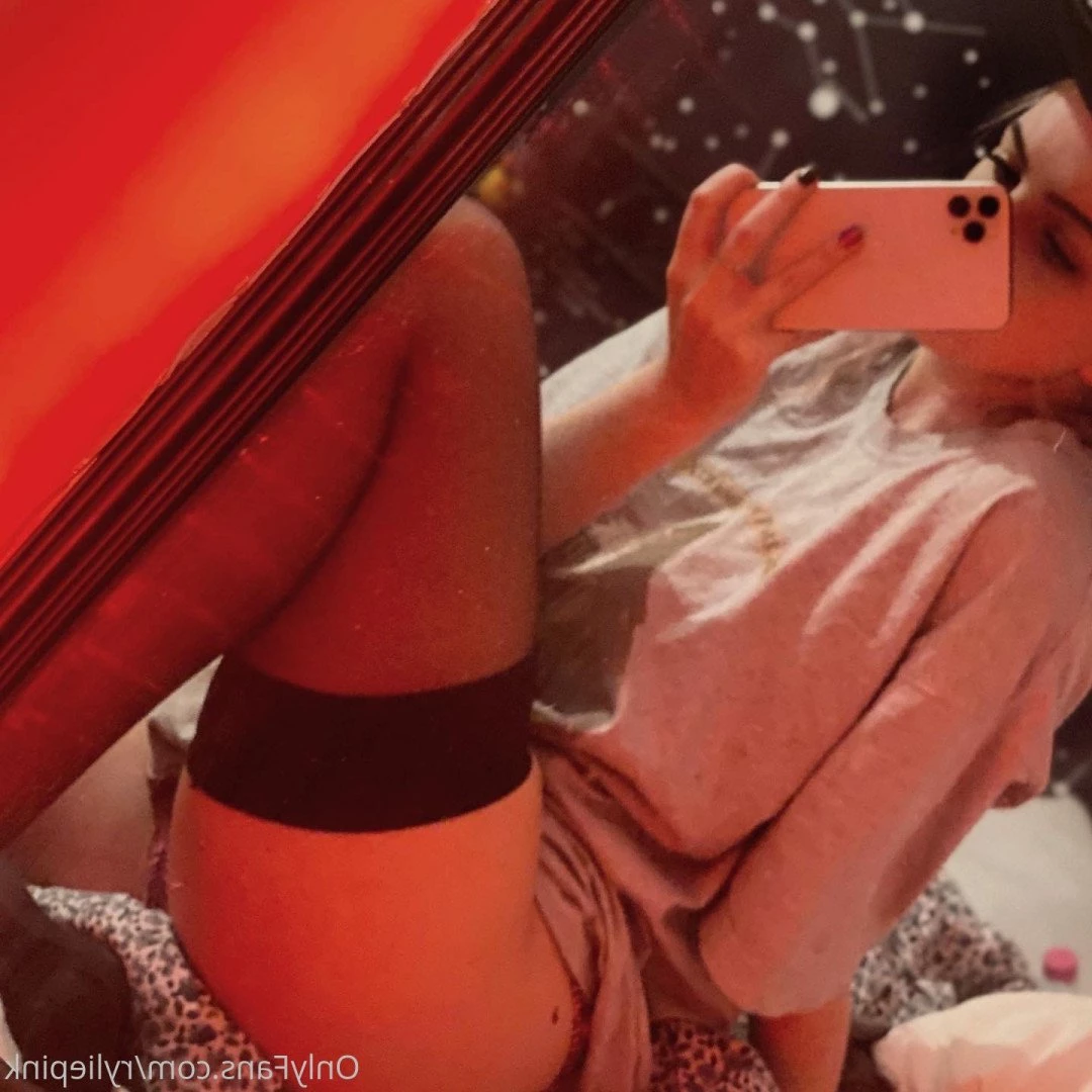 ALT GIRL 💫💕 TOP 0.76% [ ryliepink ] Onlyfans leaked photo 1048124 on Hotleaks.tv