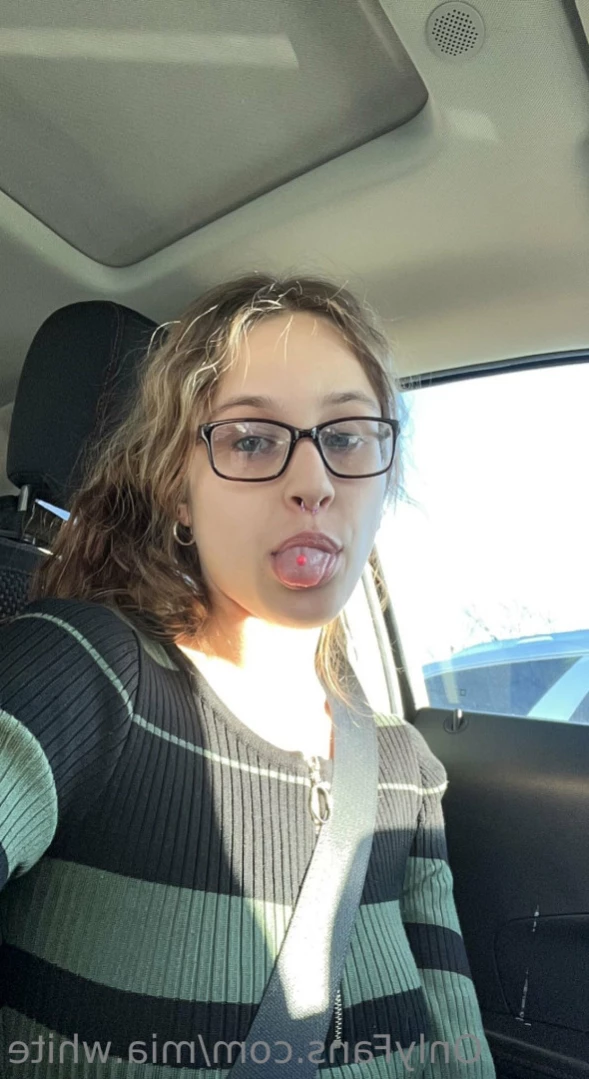 Mia [ mia.white ] Onlyfans leaked photo 11875600 on Hotleaks.tv