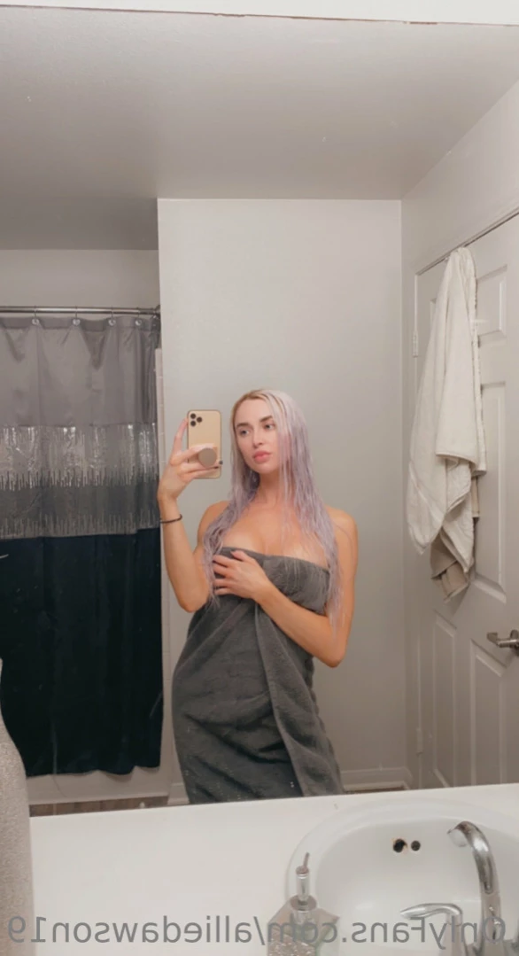 ❤️ 𝓦𝓲𝓯𝓮𝔂 ❤️ [ alliedawson ] Onlyfans leaked photo 12192465 on Hotleaks.tv