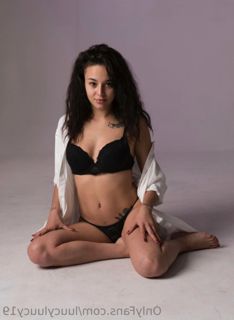 Lucy [ luucyluucy19 ] Onlyfans leaked photo 12696057 on Hotleaks.tv