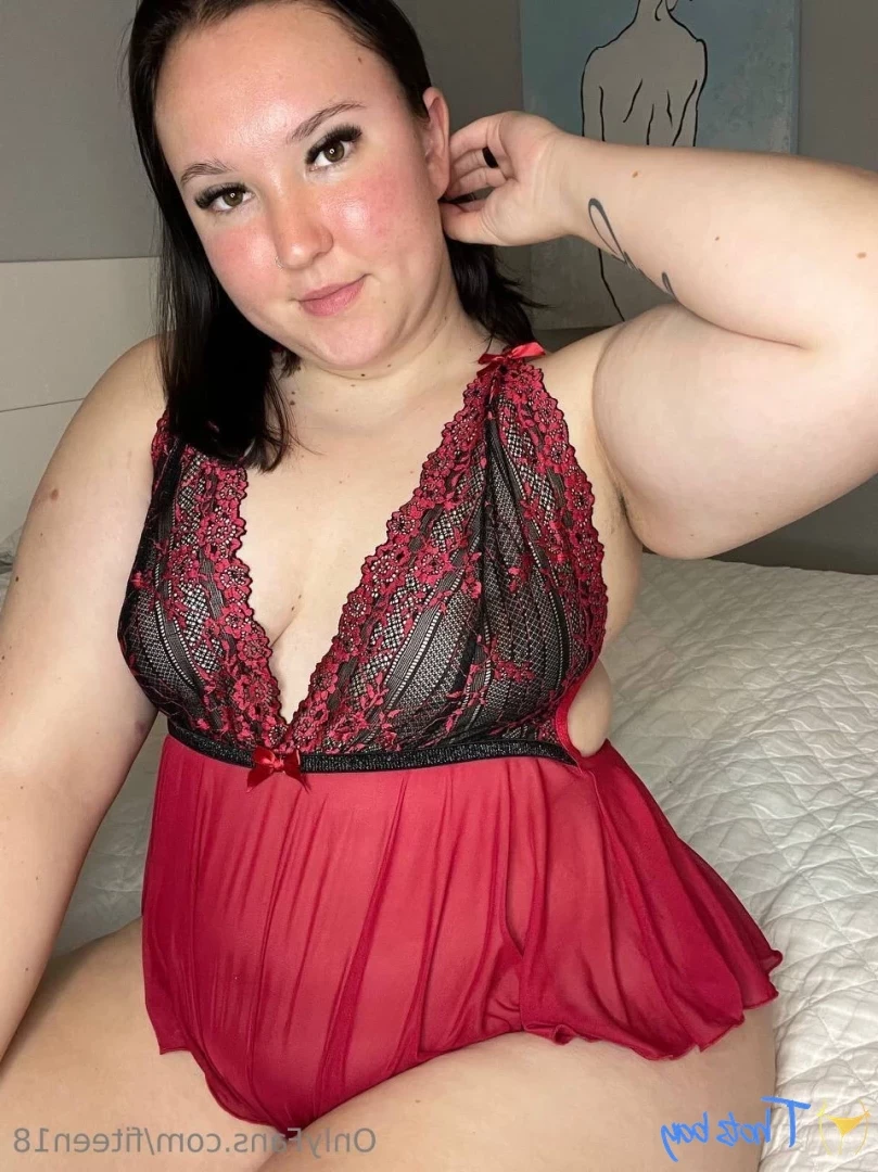 XXX Bisexual College Girl 😈 [ bisexualcollegegirl ] Onlyfans leaked photo 18557598 on Hotleaks.tv