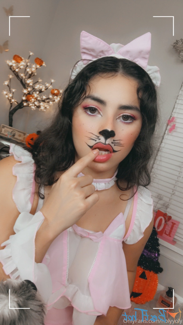 Holy Yoly [ holyyoly ] Onlyfans leaked photo 17458244 on Hotleaks.tv