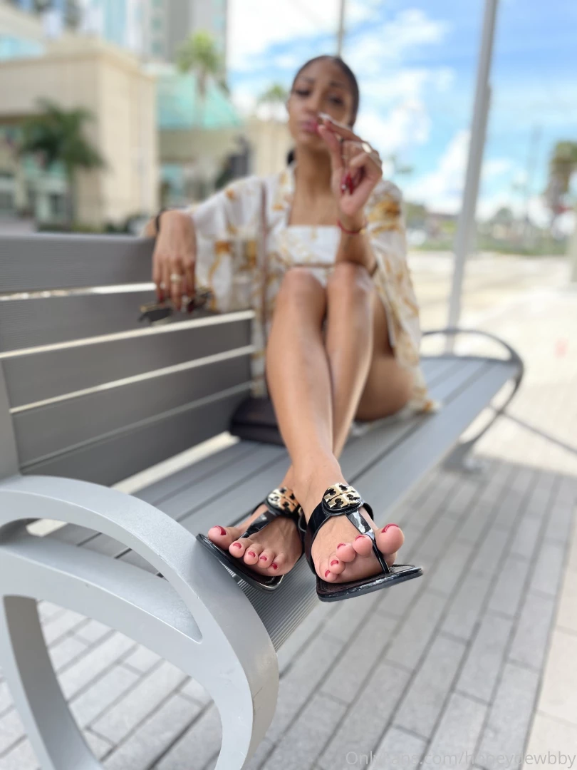 Domme Honey 🖤 [ honeydewbby ] Onlyfans leaked photo 17789838 on Hotleaks.tv