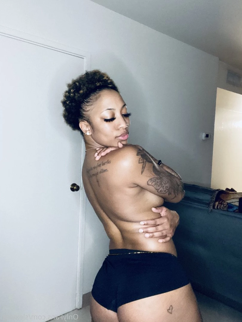  [ slexylexi ] Onlyfans leaked photo 4617344 on Hotleaks.tv