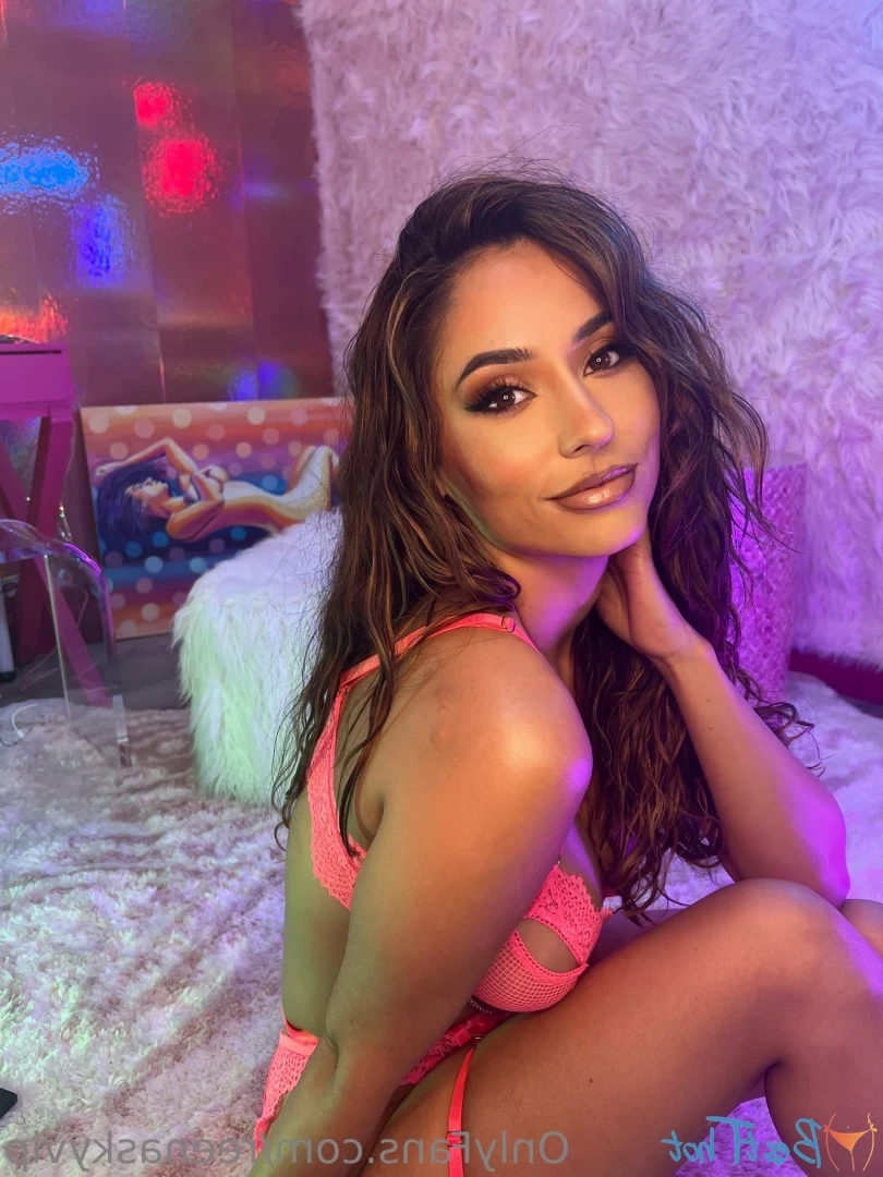 Reena Sky [ reenaskyfree ] Onlyfans leaked photo 18640264 on Hotleaks.tv