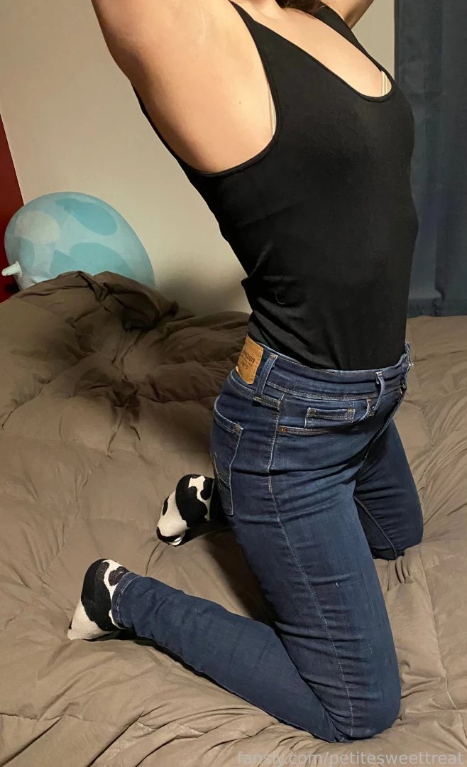 petitesweettreat Onlyfans leaked photo 18536985 on Hotleaks.tv