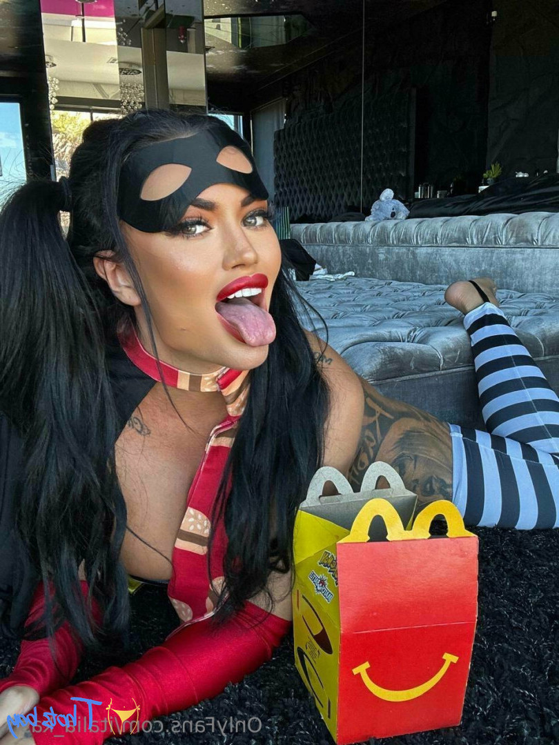 italia_kash [ italia-kash ] Onlyfans leaked photo 18442803 on Hotleaks.tv