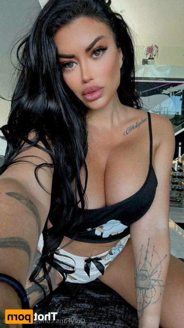 italia_kash [ italia-kash ] Onlyfans leaked photo 18655892 on Hotleaks.tv