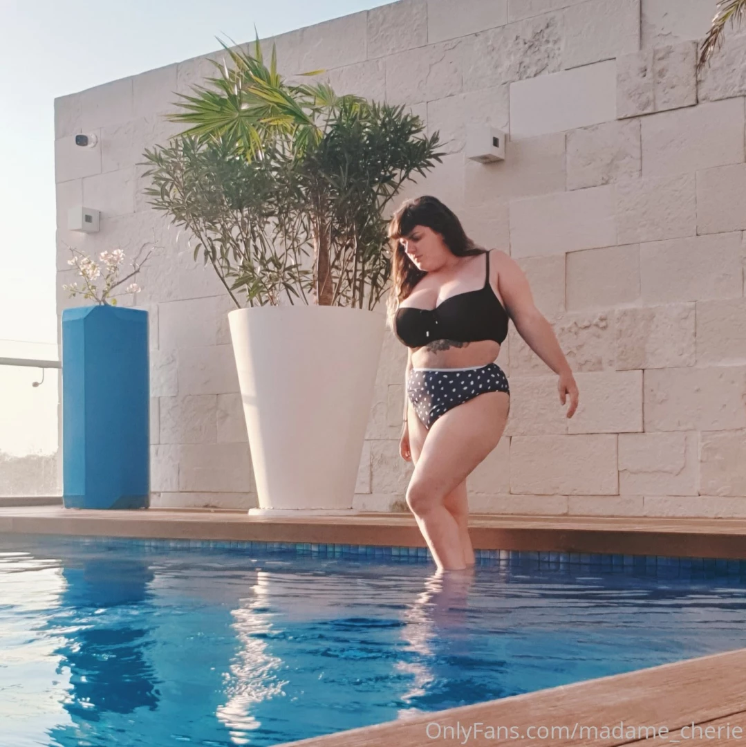 madame_cherie [ madame-cherie ] Onlyfans leaked photo 18209911 on Hotleaks.tv