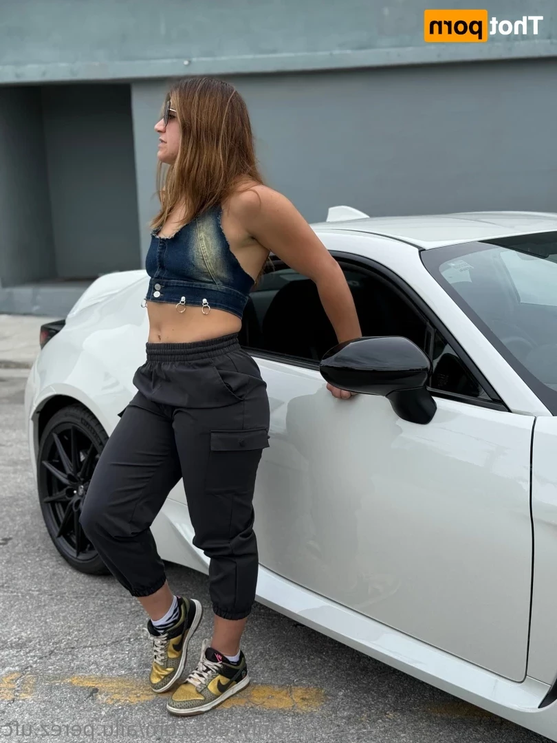 ailu.perez.ufc [ ailu-perez-ufc ] Onlyfans leaked photo 18621222 on Hotleaks.tv
