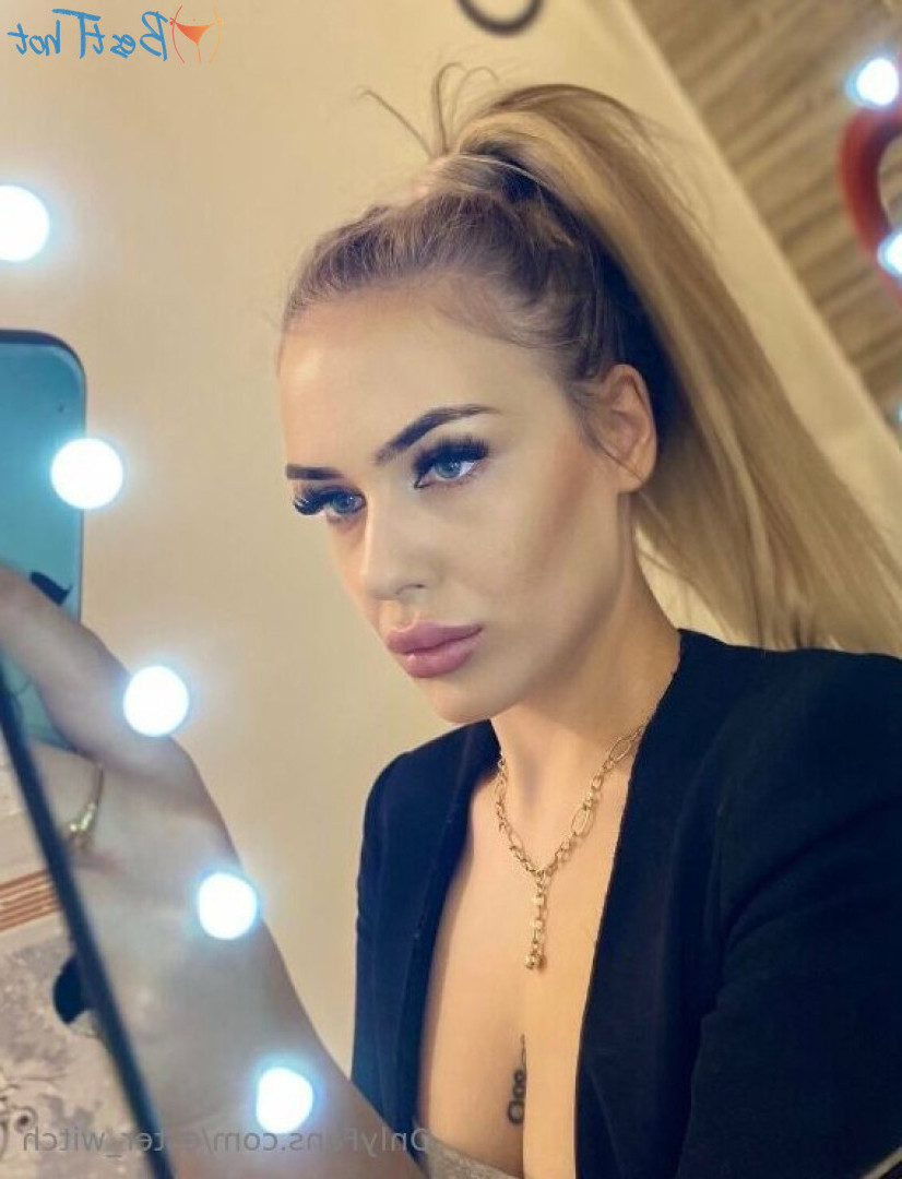 ester_witch [ ester-witch ] Onlyfans leaked photo 18227919 on Hotleaks.tv