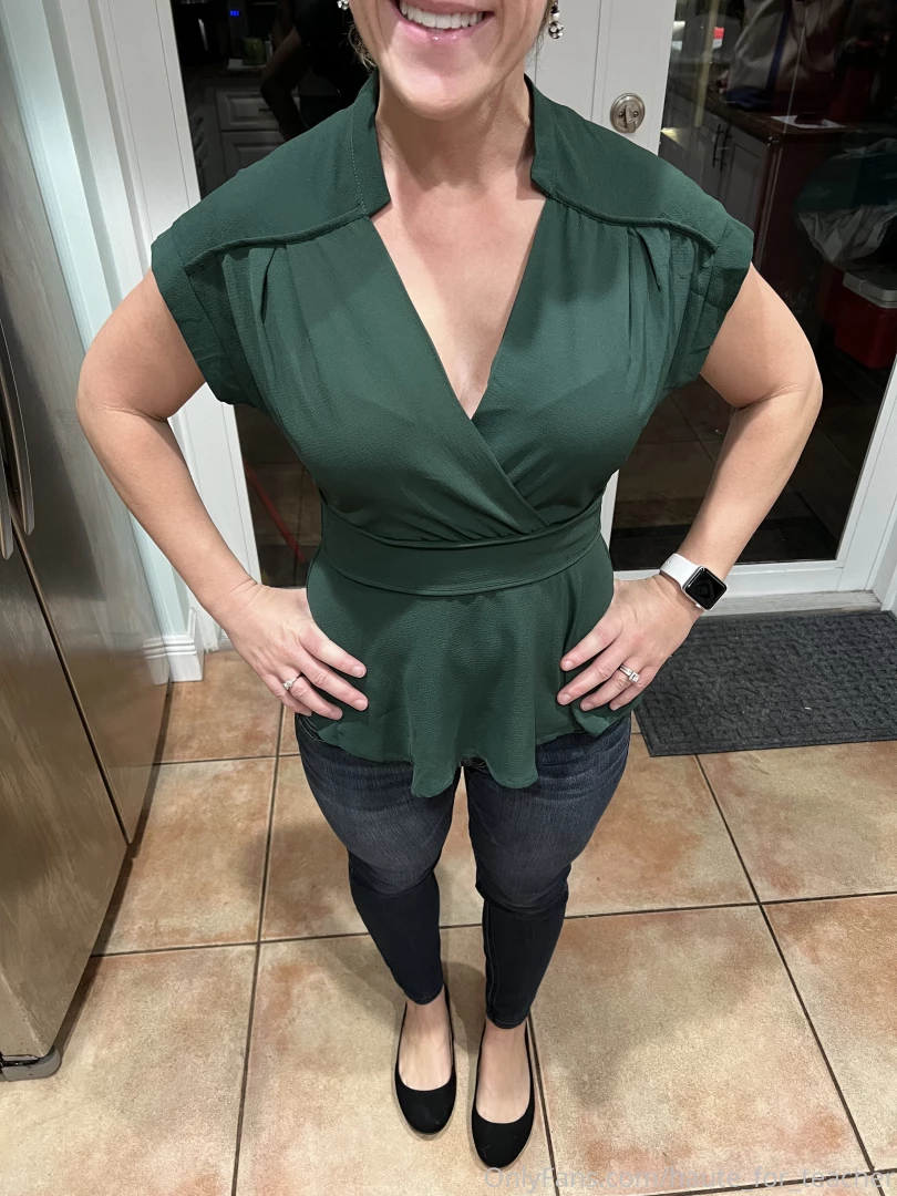 haute_for_teacher [ haute-for-teacher ] Onlyfans leaked photo 18433191 on Hotleaks.tv