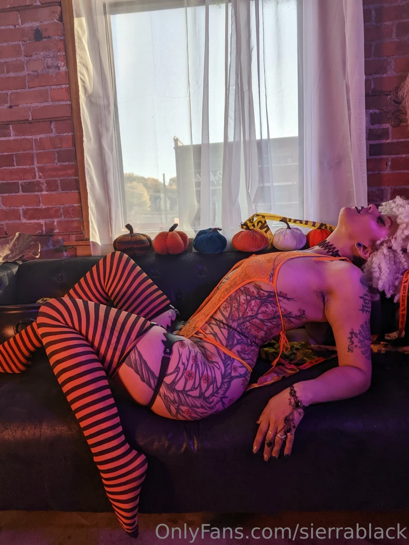 sierrablack Onlyfans leaked photo 18392245 on Hotleaks.tv