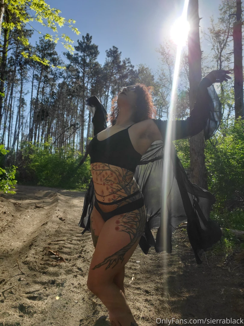 sierrablack Onlyfans leaked photo 18470432 on Hotleaks.tv