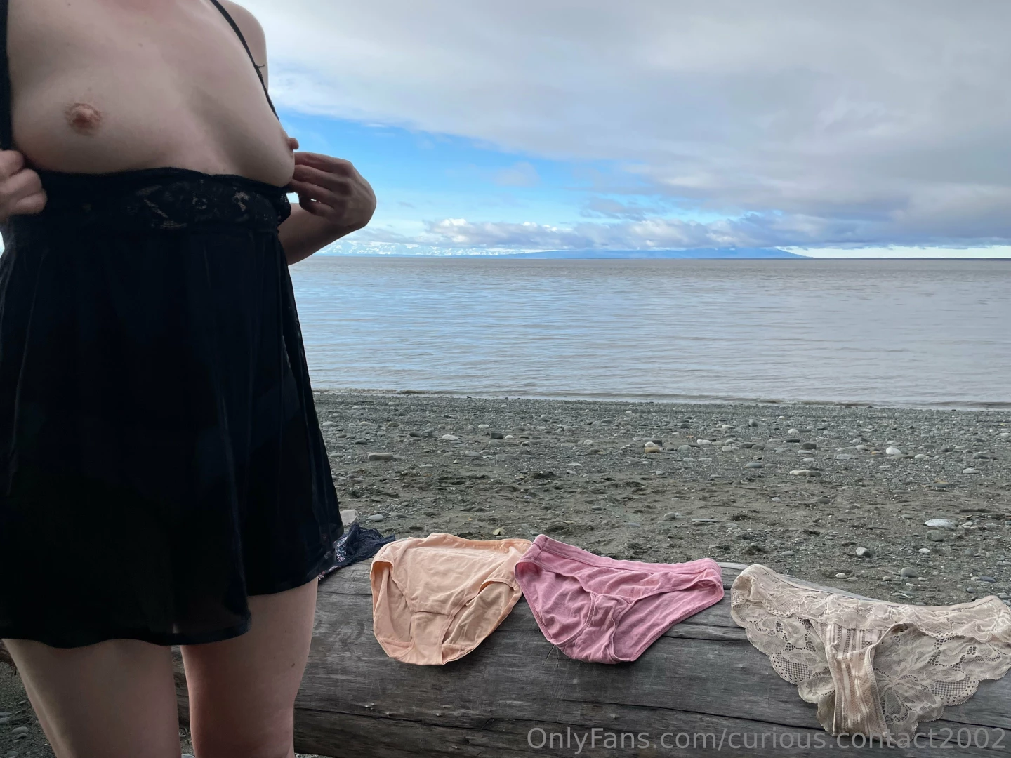 curious.contact2002 [ curious-contact2002 ] Onlyfans leaked photo 18326456 on Hotleaks.tv