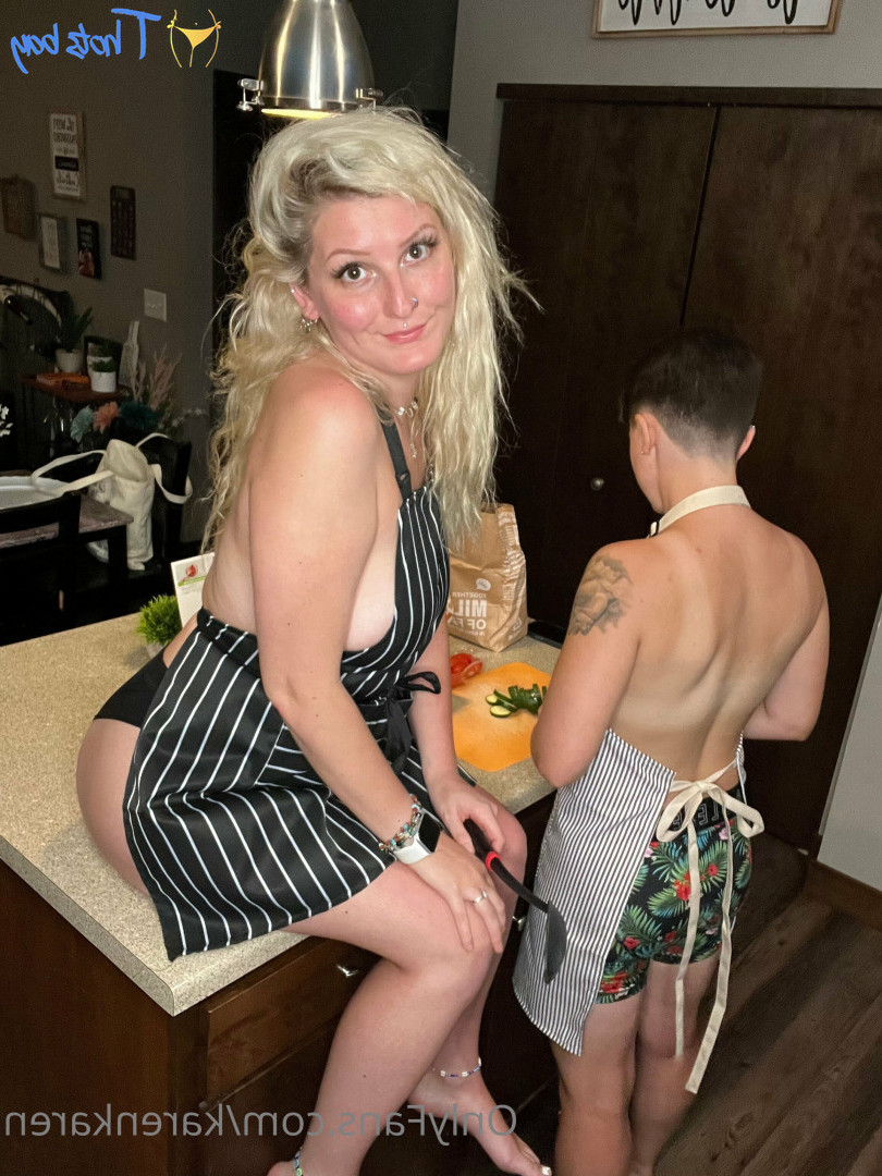 karenkaren Onlyfans leaked photo 18329223 on Hotleaks.tv