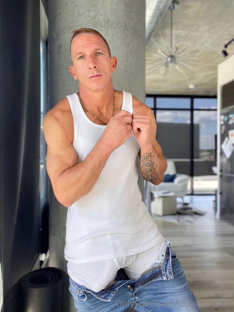 louis_ricaute [ louis-ricaute ] Onlyfans leaked photo 18330382 on Hotleaks.tv