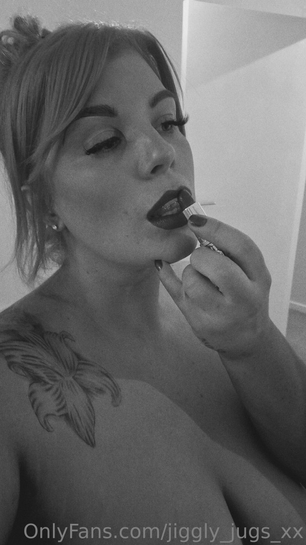 jiggly_jugs_xx [ jiggly-jugs-xx ] Onlyfans leaked photo 18331697 on Hotleaks.tv