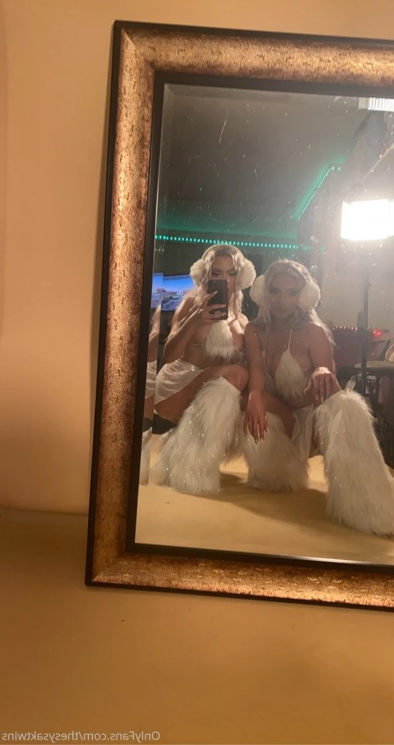 THE NATURAL TWINS 🤩🔥 [ thenaturaltwins ] Onlyfans leaked photo 1180208 on Hotleaks.tv