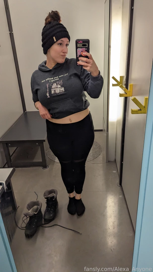 Alexa_Anyone [ alexa-anyone ] Onlyfans leaked photo 18464820 on Hotleaks.tv