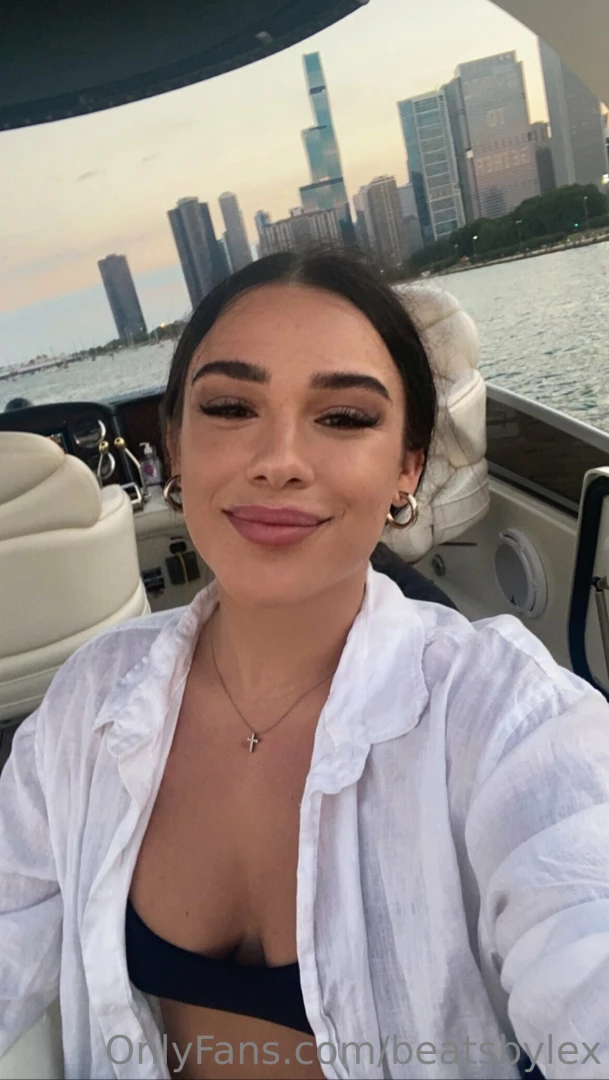 francesca.official [ francesca-official ] Onlyfans leaked photo 18476667 on Hotleaks.tv