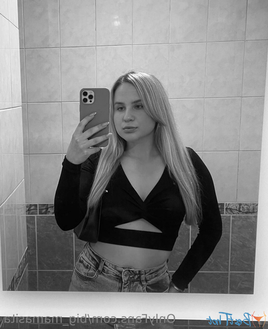 sticky_donut [ sticky-donut ] Onlyfans leaked photo 18476074 on Hotleaks.tv
