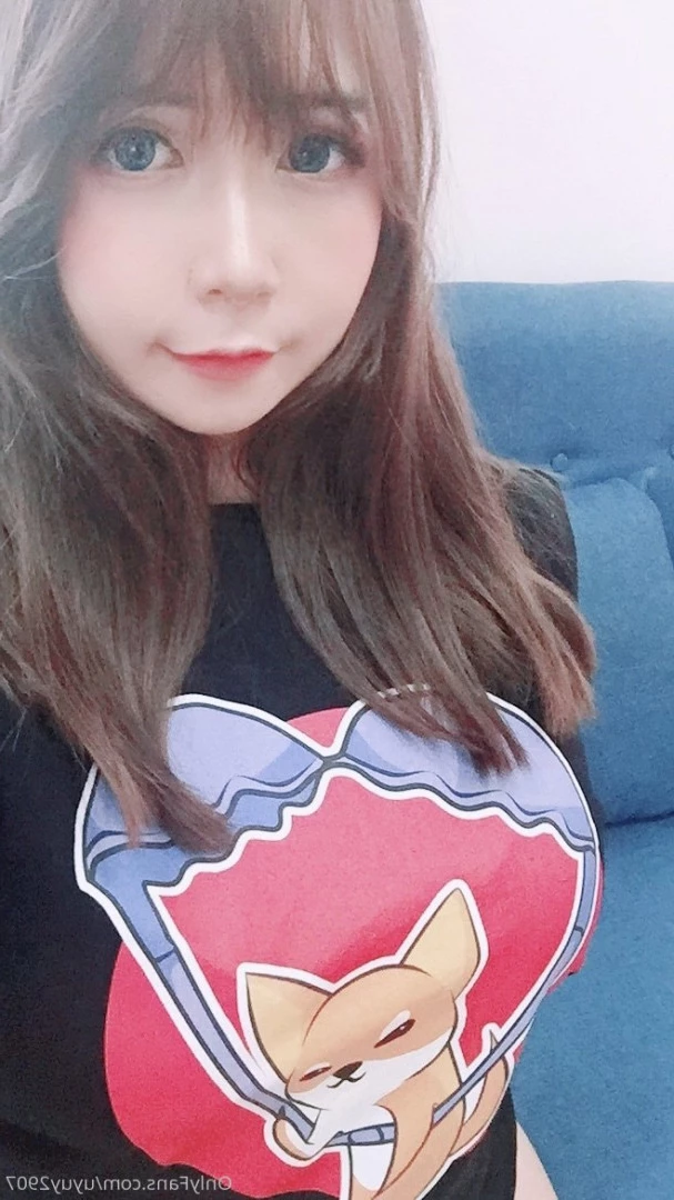 Uy Uy - Extra Thicc Princess - NO NUDE [ uyuy2907 ] Onlyfans leaked photo 6438419 on Hotleaks.tv