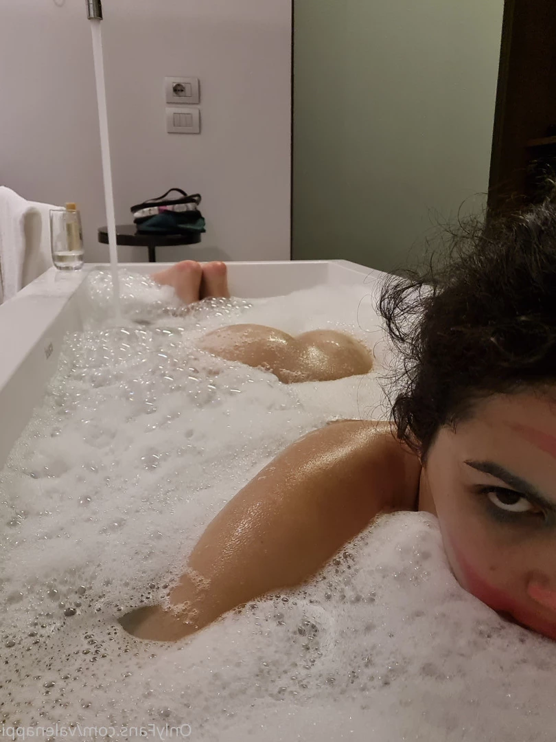 Valentina Nappi [ valenappi ] Onlyfans leaked photo 6171775 on Hotleaks.tv