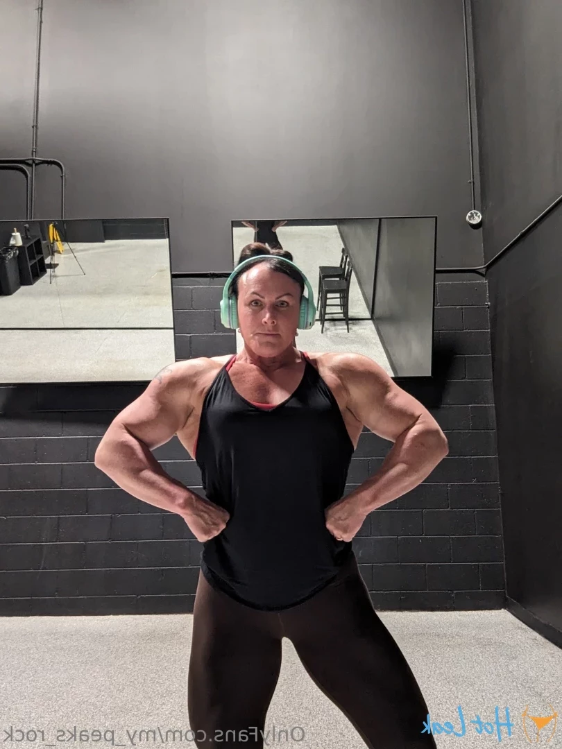 my_peaks_rock [ my-peaks-rock ] Onlyfans leaked photo 18574161 on Hotleaks.tv