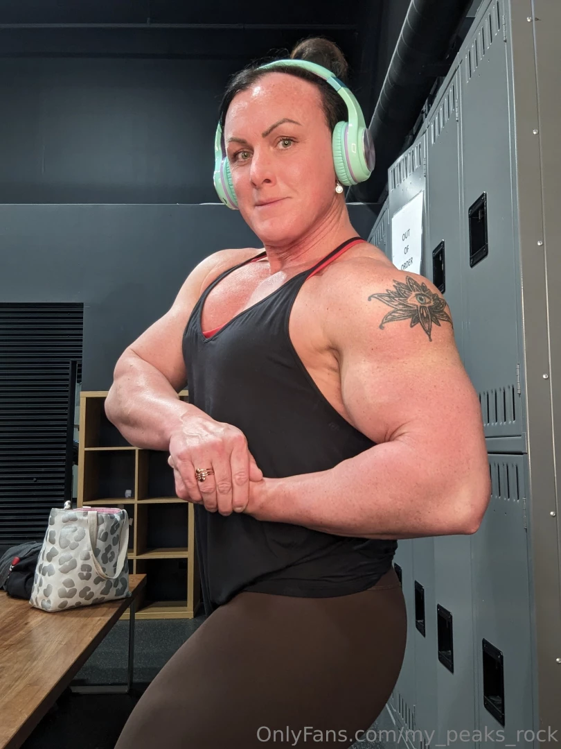 my_peaks_rock [ my-peaks-rock ] Onlyfans leaked photo 18574255 on Hotleaks.tv