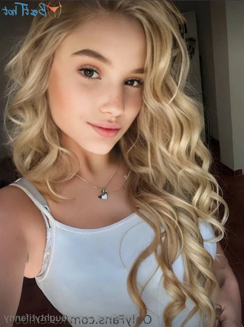 naughtytifanny Onlyfans leaked photo 18550329 on Hotleaks.tv