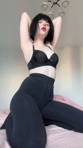 18563330