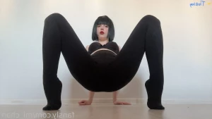 18563338