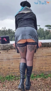 18558519