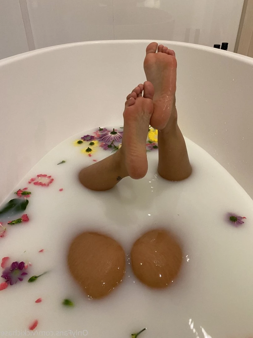 Vicki Chase [ vickichase ] Onlyfans leaked photo 1216180 on Hotleaks.tv