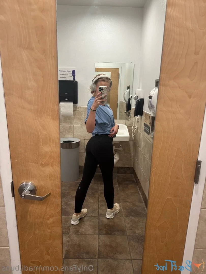 madi.buns [ madi-buns ] Onlyfans leaked photo 18566444 on Hotleaks.tv