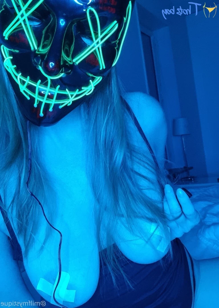 queenthulevip Onlyfans leaked photo 18569918 on Hotleaks.tv