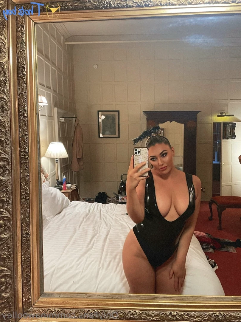 ninawoolley Onlyfans leaked photo 18586073 on Hotleaks.tv