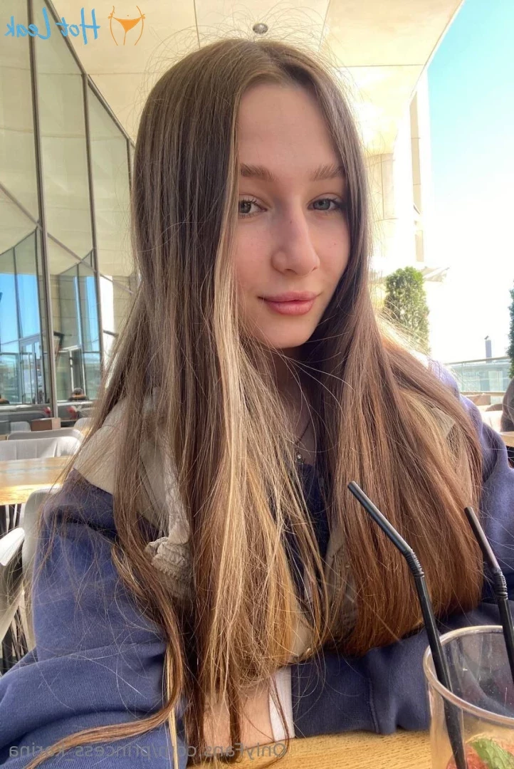 princess_karina [ princess-karina ] Onlyfans leaked photo 18596806 on Hotleaks.tv
