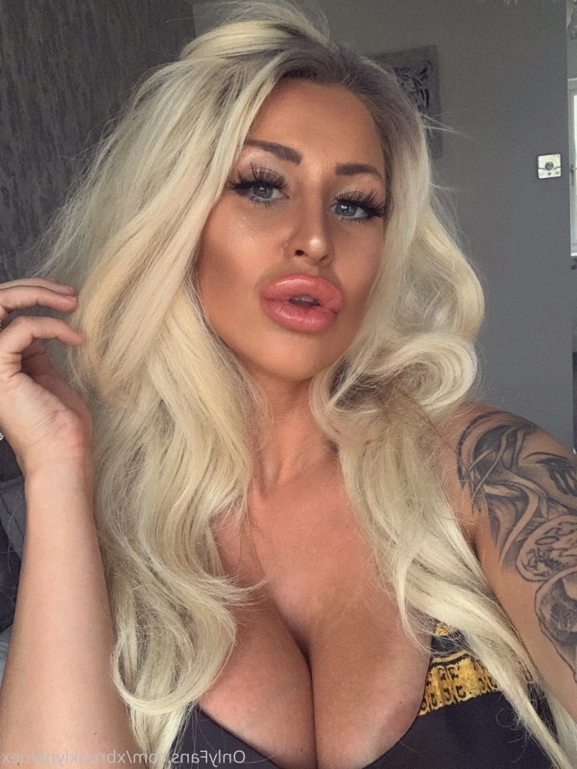 Miss Brooklyn Blue [ xbrooklynbluex ] Onlyfans leaked photo 1250341 on Hotleaks.tv