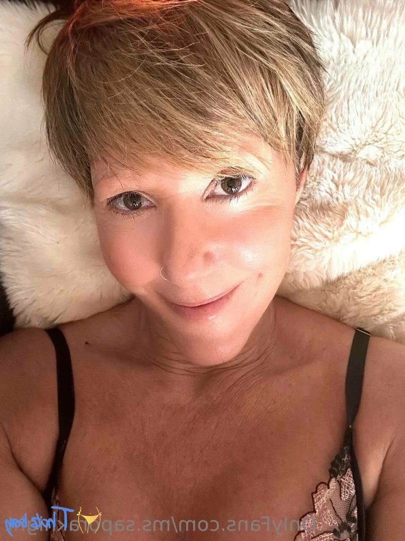 naughtyhousewifesapora Onlyfans leaked photo 18657323 on Hotleaks.tv