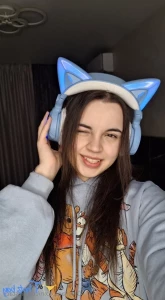 18667318