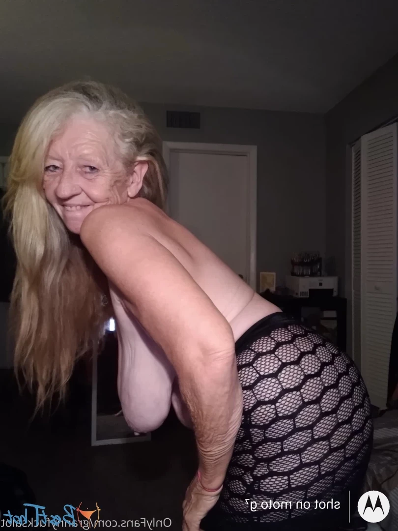 grannyfuxalot Onlyfans leaked photo 18674694 on Hotleaks.tv