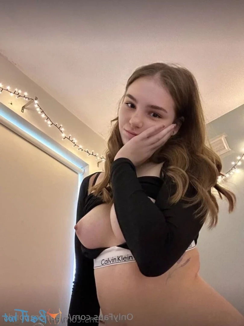 eleonoraponds Onlyfans leaked photo 18678199 on Hotleaks.tv