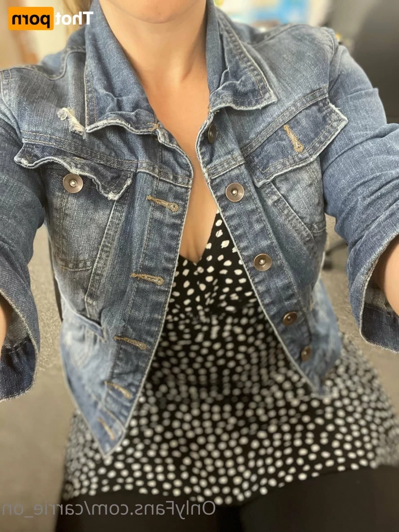 carrie_on [ carrie-on ] Onlyfans leaked photo 18686147 on Hotleaks.tv