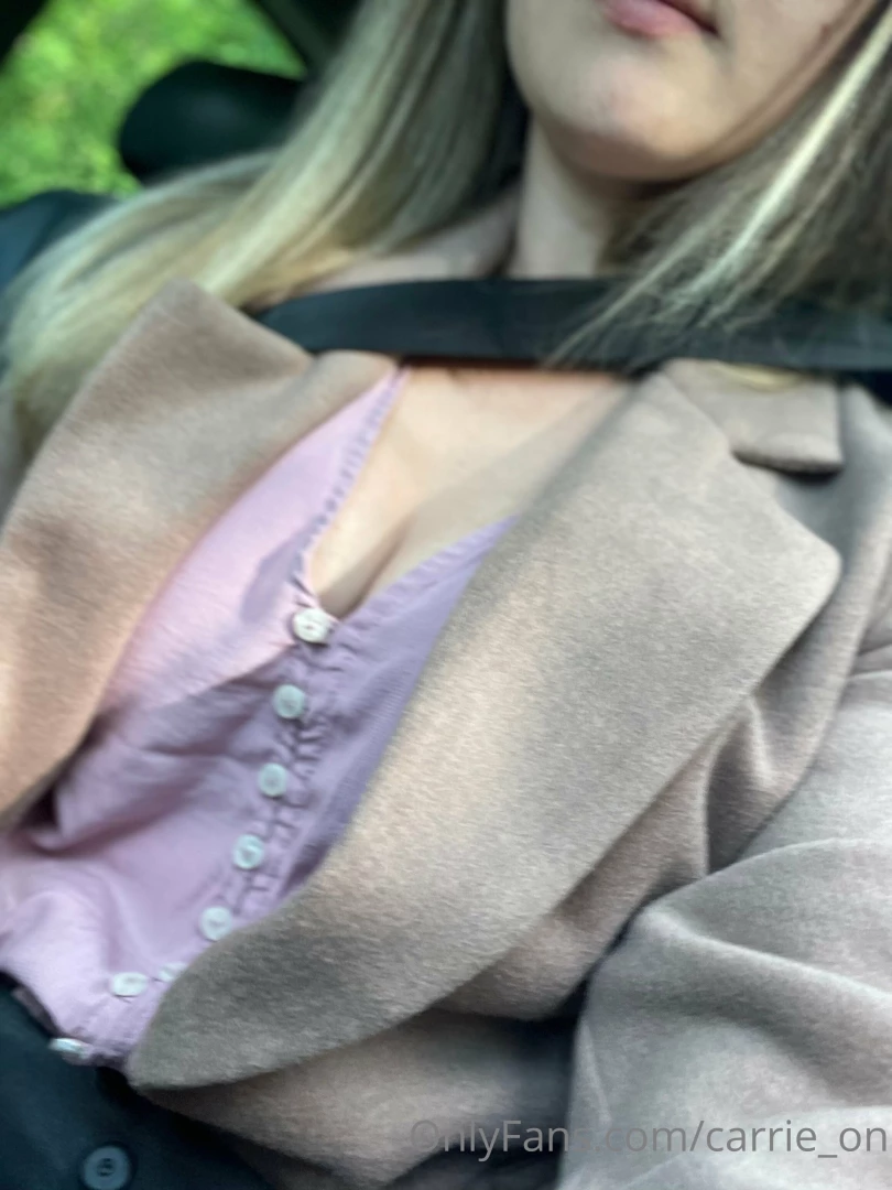 carrie_on [ carrie-on ] Onlyfans leaked photo 18686235 on Hotleaks.tv