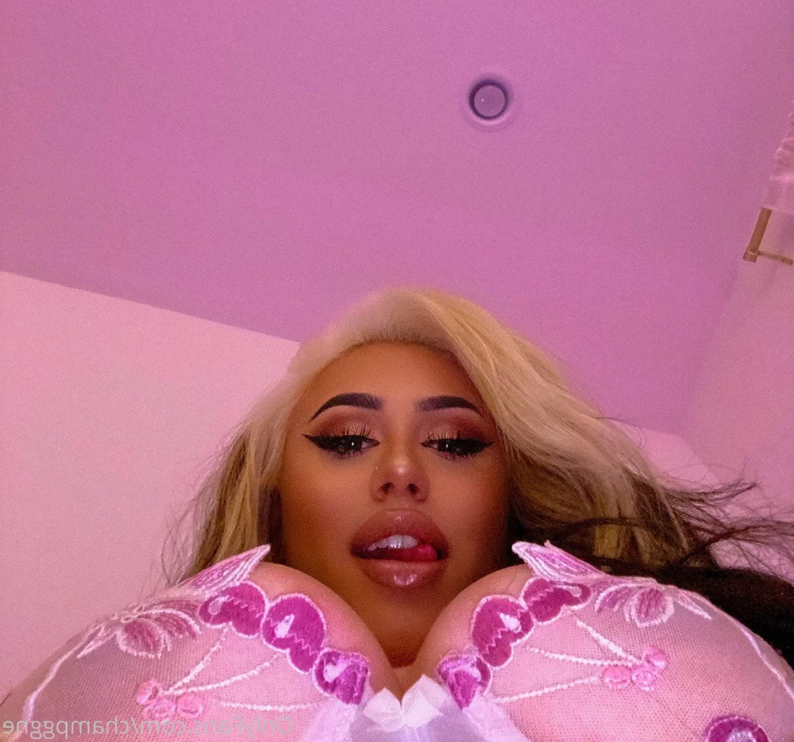 Champagne [ champggne ] Onlyfans leaked photo 1552687 on Hotleaks.tv