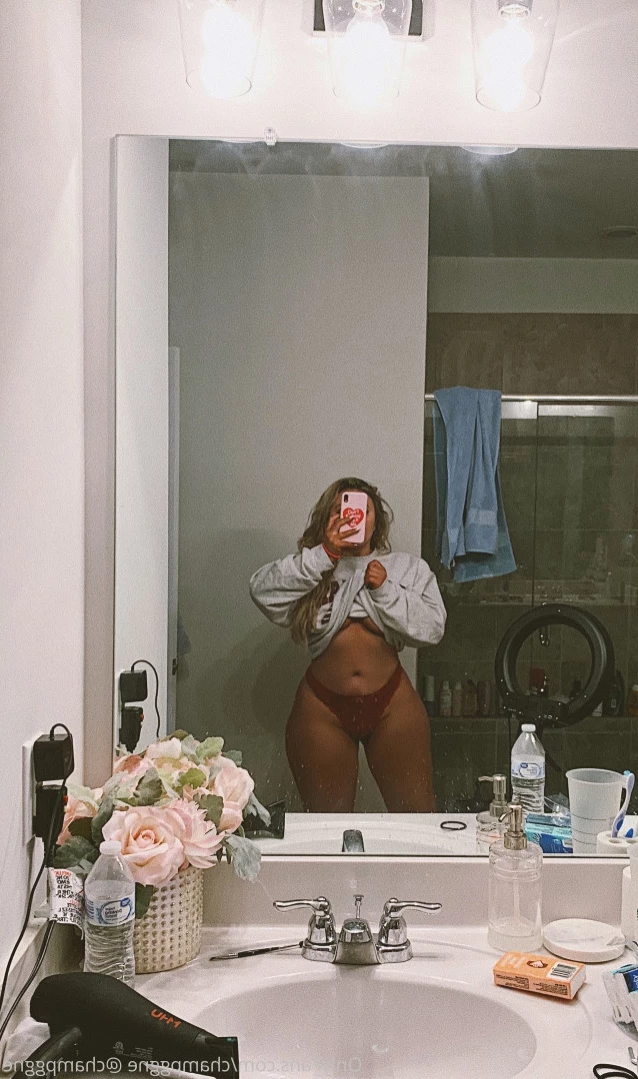 Champagne [ champggne ] Onlyfans leaked photo 15688686 on Hotleaks.tv