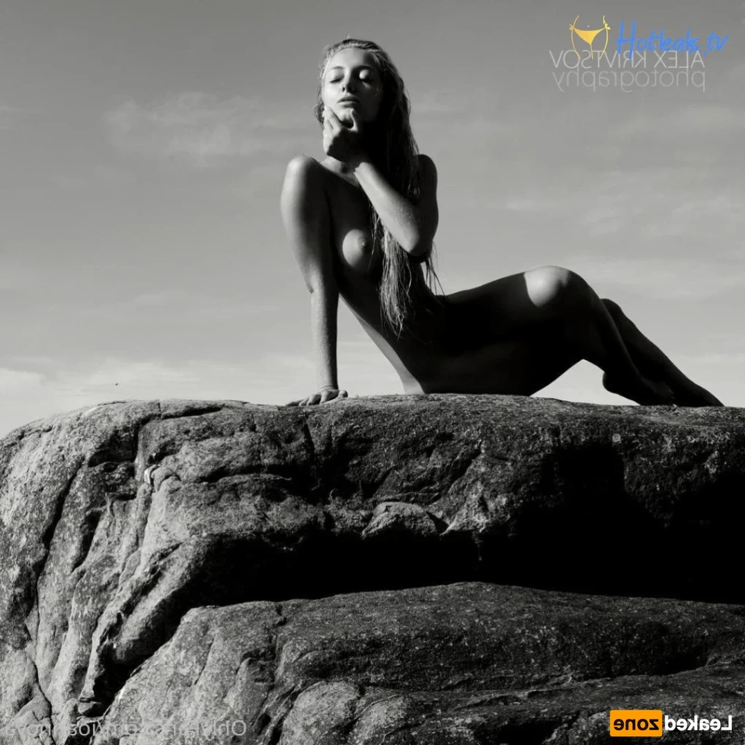 𝐀𝐧𝐧𝐚 👩🏼 𝕪𝕠𝕦𝕣 𝕟𝕒𝕦𝕘𝕙𝕥𝕪 𝕞𝕠𝕕𝕖𝕝 🔞 [ ioannova ] Onlyfans leaked photo 15658500 on Hotleaks.tv