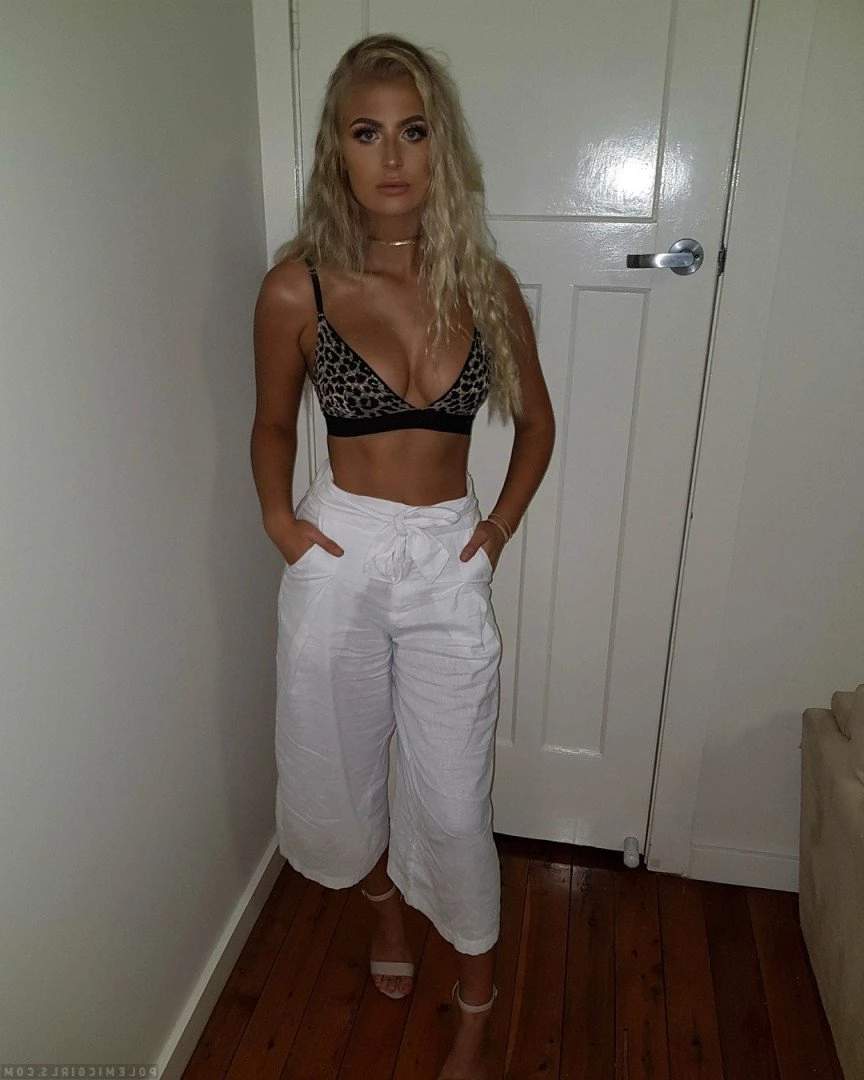 Erin James [ erinmiajames ] Onlyfans leaked photo 1574001 on Hotleaks.tv